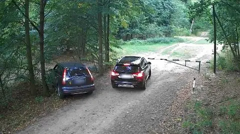Nielegalnie wjeżdżają do Kampinosu 