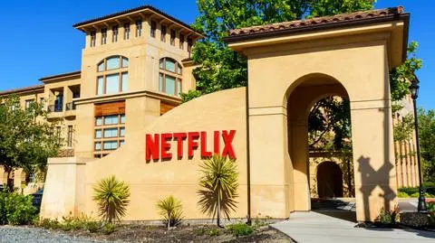 netflix hq - Michael Vi shutterstock_2156741217