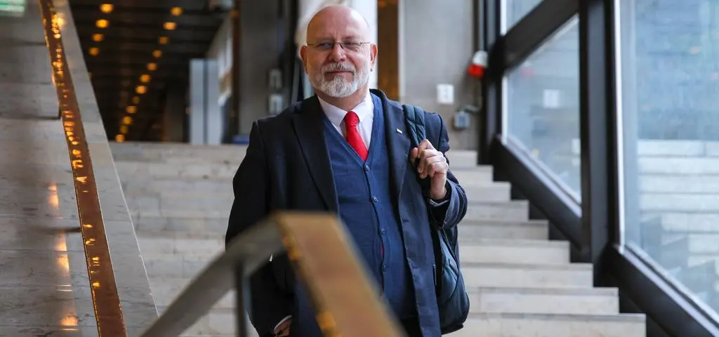 2,5 tysiąca złotych za jedną kolację. Tak służbową kartą płacił Maciej Świrski