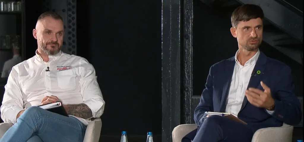 "Światło będziemy zapalać jak choinkę na święta". Debata w TVN24+