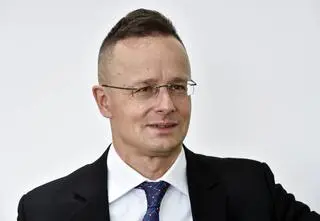 Węgry oskarżają sąsiada o "próbę czerpania zysków z wojny". Jest odpowiedź
