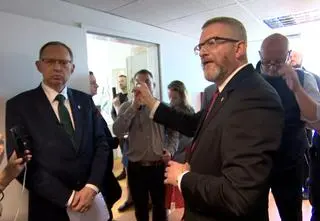 Braun uwięził lekarkę w szpitalu. Mógł poważnie narazić pacjentki