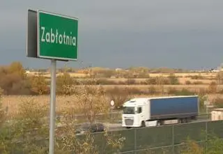 Horała twierdzi, że wciąż nie wie, jak doszło do sprzedaży działki pod CPK