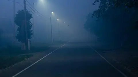 Noc, mgła, jesień, zamglenie