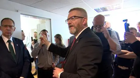 Grzegorz Braun w szpitalu w Oleśnicy