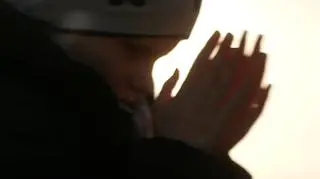 12-letnia Tosia od dziecka nie widzi, zmaga się z niedosłuchem i jest w spektrum autyzmu.