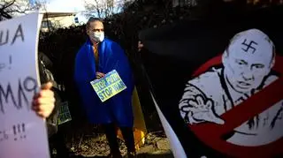 Demonstracja przed rosyjską ambasadą w Sofii