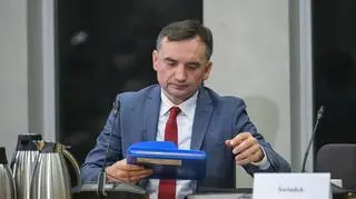 Jak i kiedy uchylą immunitet Ziobry? Szef komisji wyjaśnia