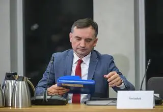 Jak i kiedy uchylą immunitet Ziobry? Szef komisji wyjaśnia