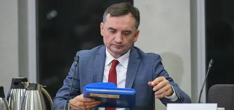 Jak i kiedy uchylą immunitet Ziobry? Szef komisji wyjaśnia