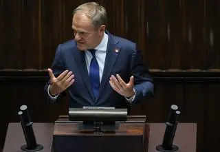 Tak Tusk odpowiadał na pytania posłów. Cztery najważniejsze punkty