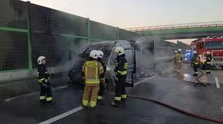 Pożar busa na autostradzie A1 pod Łodzią