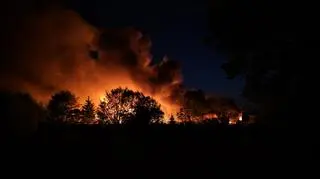 Pożar na terenie zakładu stolarskiego