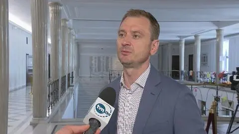PiS przygotował projekt który nałoży jeszcze dodatkowy kaganiec na posłów