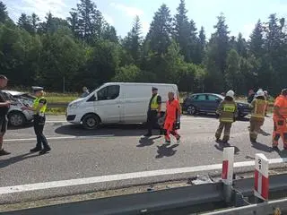 Zderzenie pięciu samochodów na S7