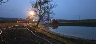 Karsin. Pożar chlewni