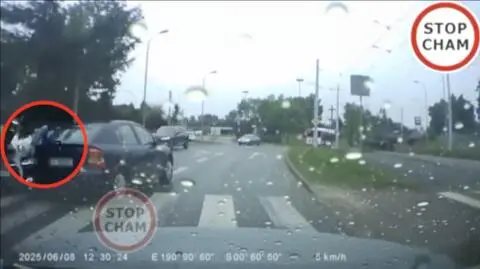 Wyprzedzał na czołówkę, a później wjechał w mężczyznę