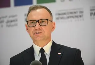 Duda odniósł się do swoich słów o wieszaniu za zdradę. "Delikatnie przypominam"