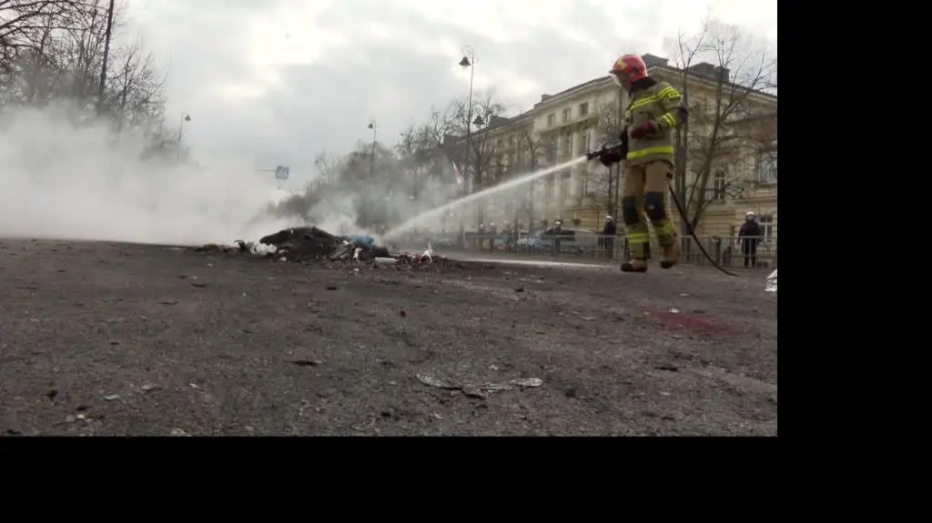 0703N307XR PIS DNZ SOBSKA PROTESTY