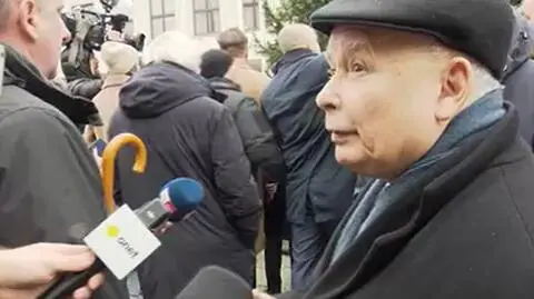 Jarosław Kaczyński przed Sejmem