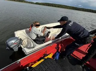 Pijany sterował motorówką, na pokładzie był z 10-letnim synem 