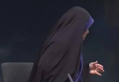 Uderzyli w budynek telewizji. Nagranie ze studia