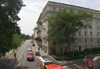 Opuszczona kamienica się rozpada. Właściciele od lat nic z tym nie robią