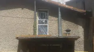 Balkon nie ma barierek 