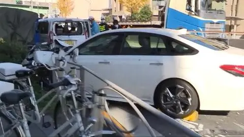 Samochód osobowy wjechał w pieszych w Tokio 