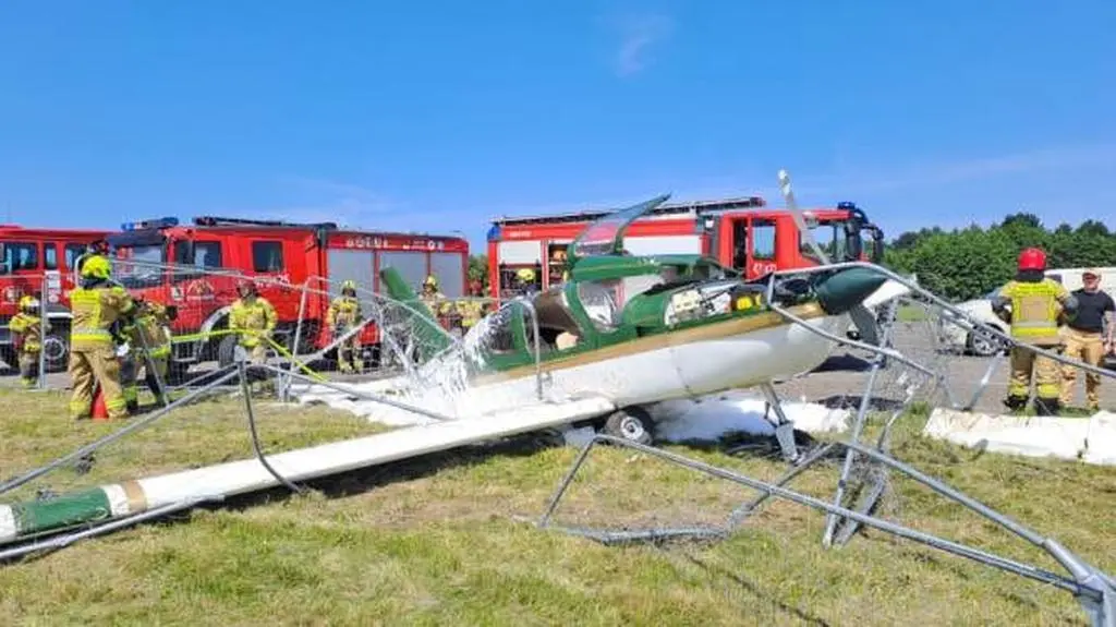 W awionetce były pilot i dwoje pasażerów