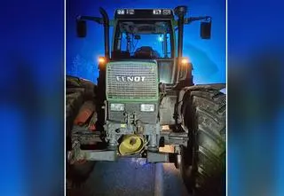 Pościg za traktorem z obornikiem. Kierowcy zamieniali się miejscami 