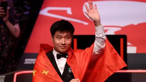 Bohater wyraźnie speszony. "Nie mogę uwierzyć"