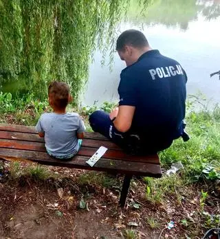 Czterolatek był zmarznięty i przemoczony