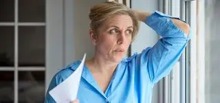 Początkowo nie wiedzą nawet, że to już ten moment. Co kobiety wiedzą o menopauzie?