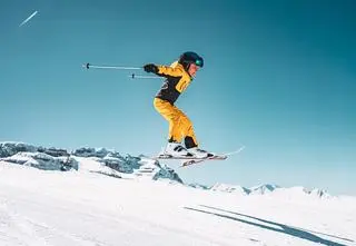 Najpierw basen, potem narty. To warto wiedzieć, zanim ruszysz na stok