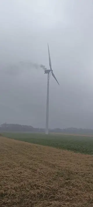 Pożar turbiny na farmie wiatrowej pod Reskiem