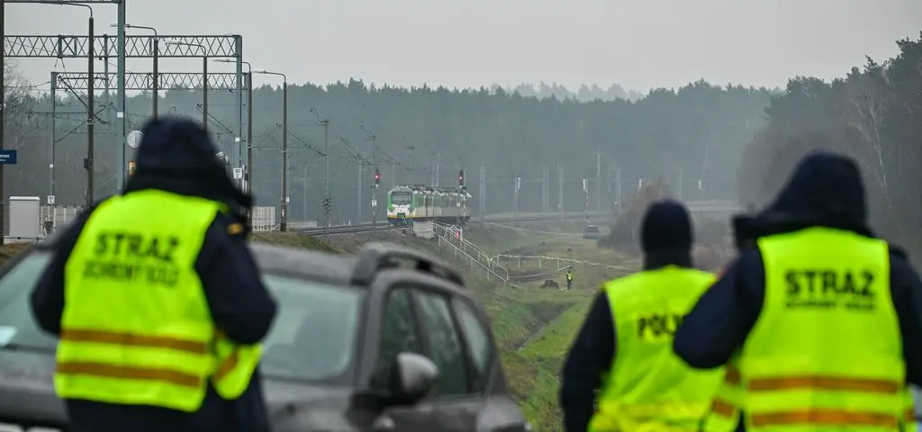 Podpalenia, sabotaż, dezinformacja. Nowa odsłona wojny przeciwko Polsce?