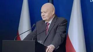 Prezes NBP o zakupach złota i "niemądrych wypowiedziach". "Złotem można obracać"