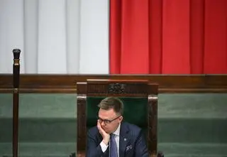 Tłumaczenia, nieoficjalne ustalenia, relacje. Co wiemy o spotkaniu Hołowni z PiS
