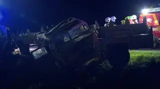 Wypadek na A2. Bus uderzył w pojazd amerykańskiej armii