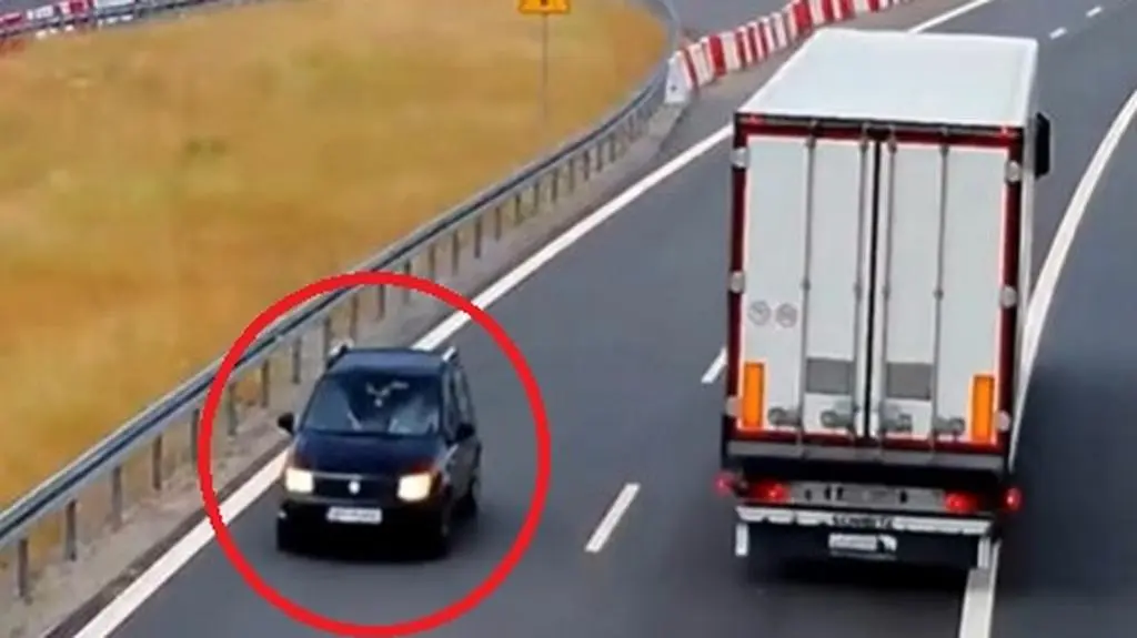 Znowu ktoś zawrócił przed tunelem i pojechał pod prąd. "To jakiś ewenement"
