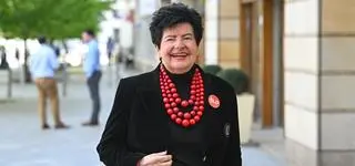 Joanna Senyszyn chce zrobić z Krakowa "drugi Watykan". Poparła kandydata