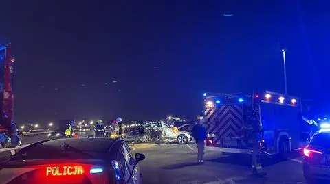 Na wysokości miejscowości Nowa Wola doszło do zdarzenia drogowego z udziałem dwóch pojazdów