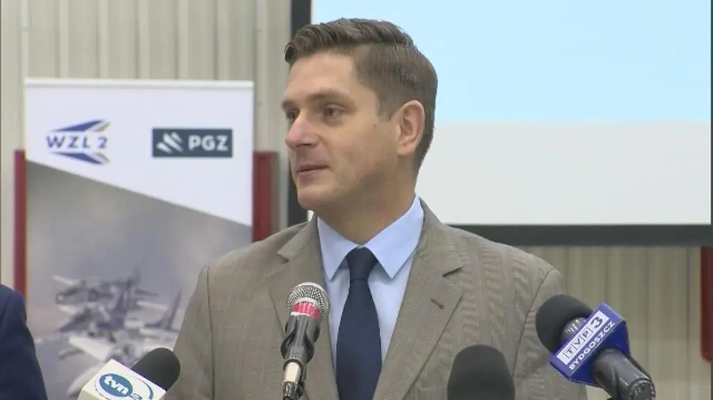 Wiceminister obrony Bartosz Kownacki i zakupach śmigłowców dla polskiej armii