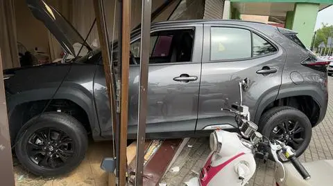 Wjechał w salon kosmetyczny w Żorach