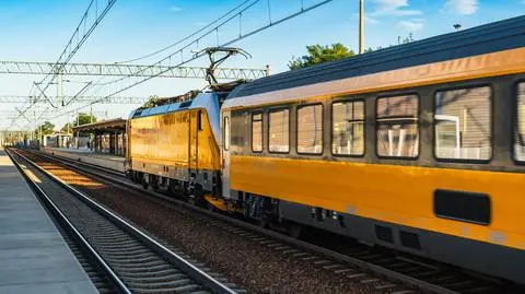 regiojet - lumofoto shutterstock_2690171733