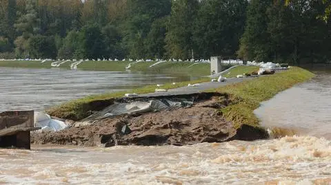 W powiatach nyskim i kłodzkim mocno powieje. IMGW ostrzega