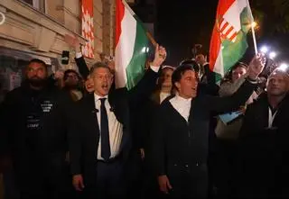 "Wypiął się z tej mafii". Jak Magyar obalił Orbana