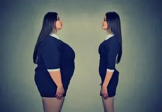 "Cudowne krople" na otyłość. Epidemia oszustwa: fałszywi lekarze, klonowanie tożsamości 