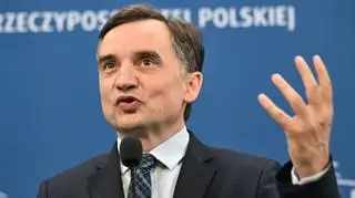 Wniosek o "przymusowe doprowadzenie" Zbigniewa Ziobry. Jest reakcja polityka PiS